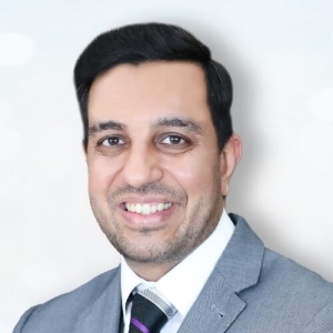 Dr. Abizer Kapadia, plastic surgeon from Saudi Dubai,UAE,