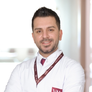 Kiss. Dr. Bilal Efe Gynecology and Obstetrics-Travocure